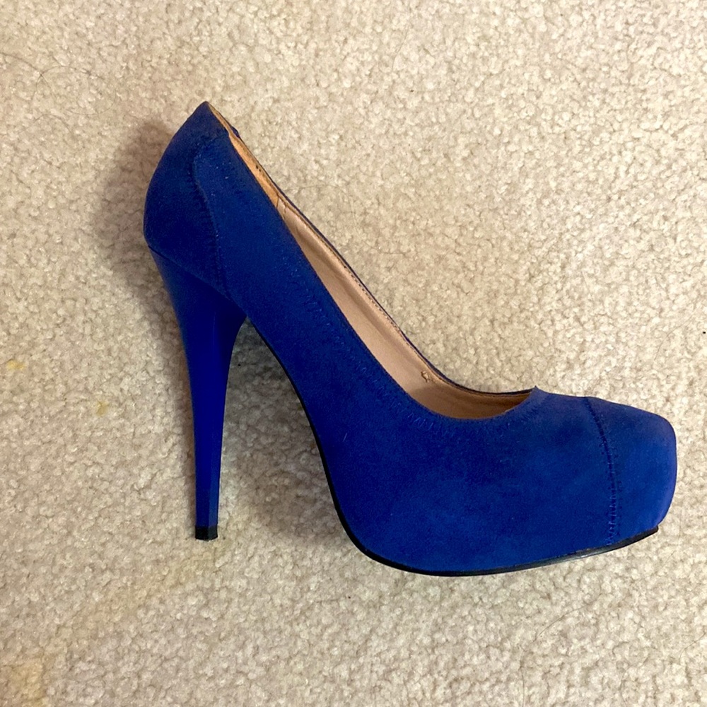 Blue heels - Picture 2 of 3